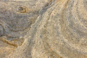 What kind of nutrients are in manure?